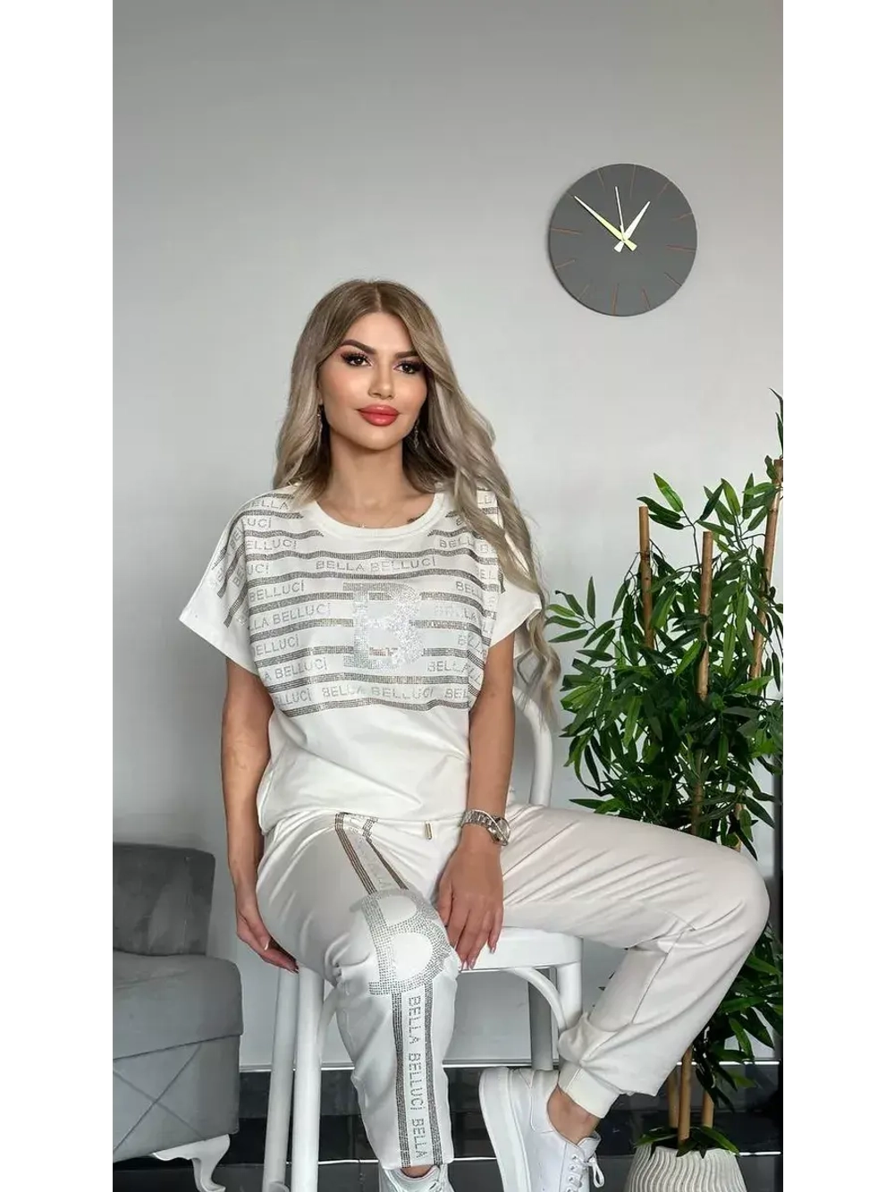 Костюм