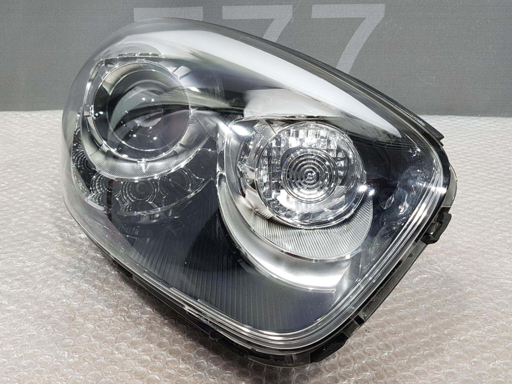 Фара правая LED Kia Picanto 2 (TA) 11-17 Б/У Оригинал 921021Y311