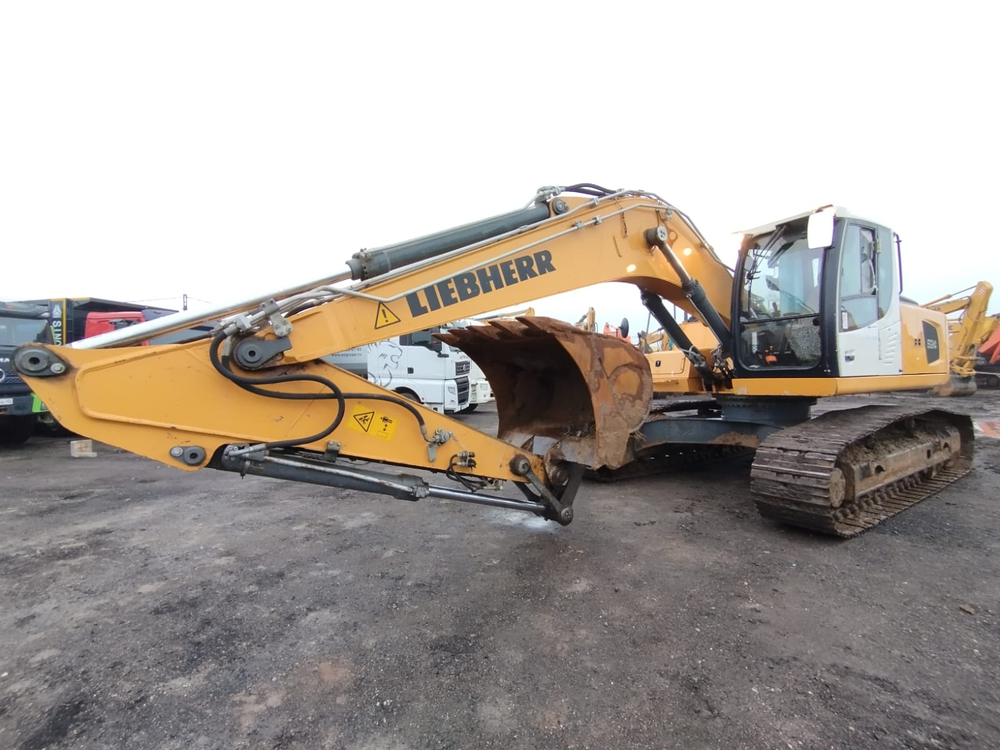 LIEBHERR R* Экскаватор R924 LC (Дизельный, 6,7 л, 170 л.с., АТ)