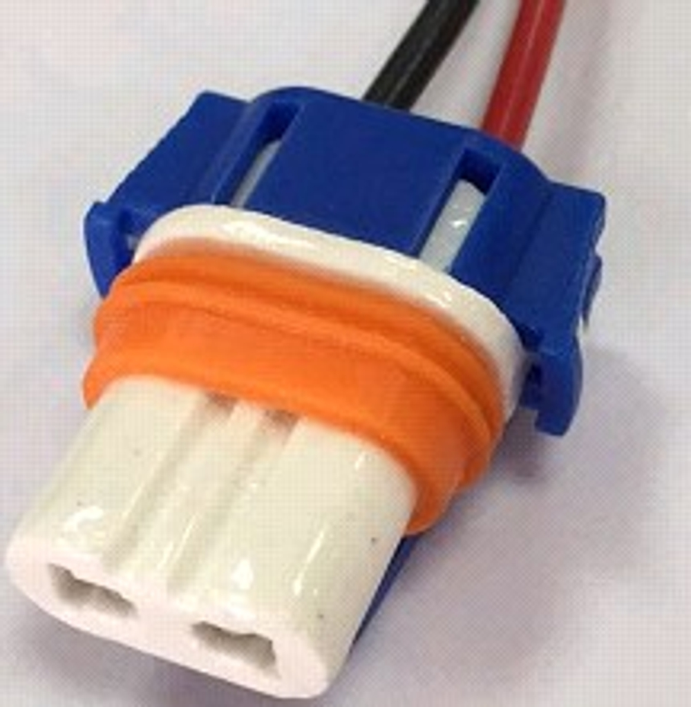 Разъем  лампы НB3 Маяк LT1323A (26605)