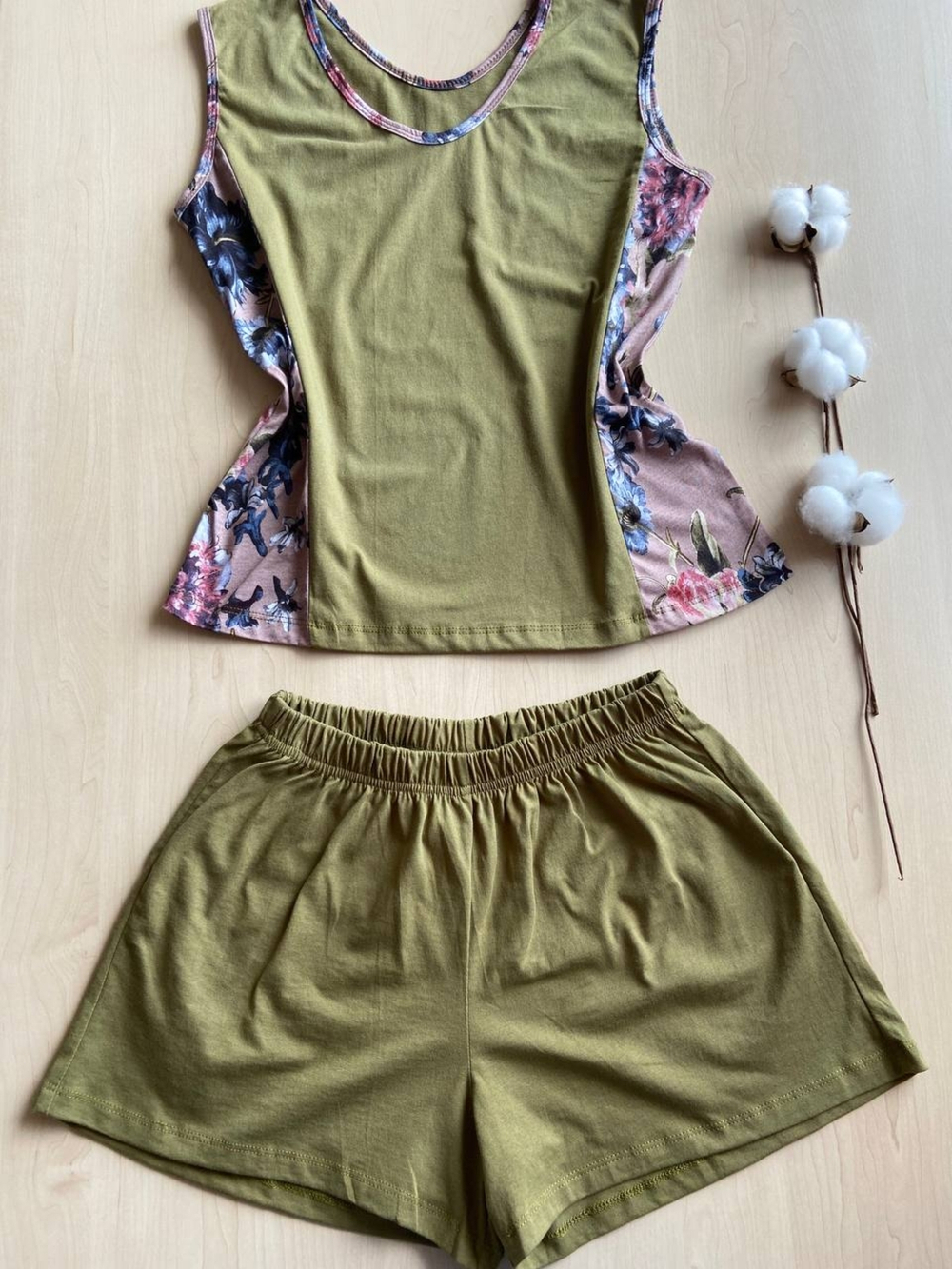 Пижама с шортами КН-058Х/болотный-капучинохризантема