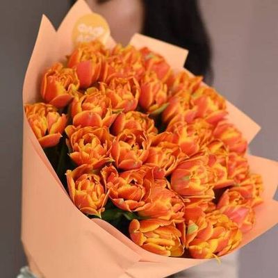 31 пионовидный оранжевый тюльпан