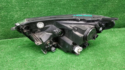 Фара правая Toyota RAV4 4 CA40 (2015-2019) LED