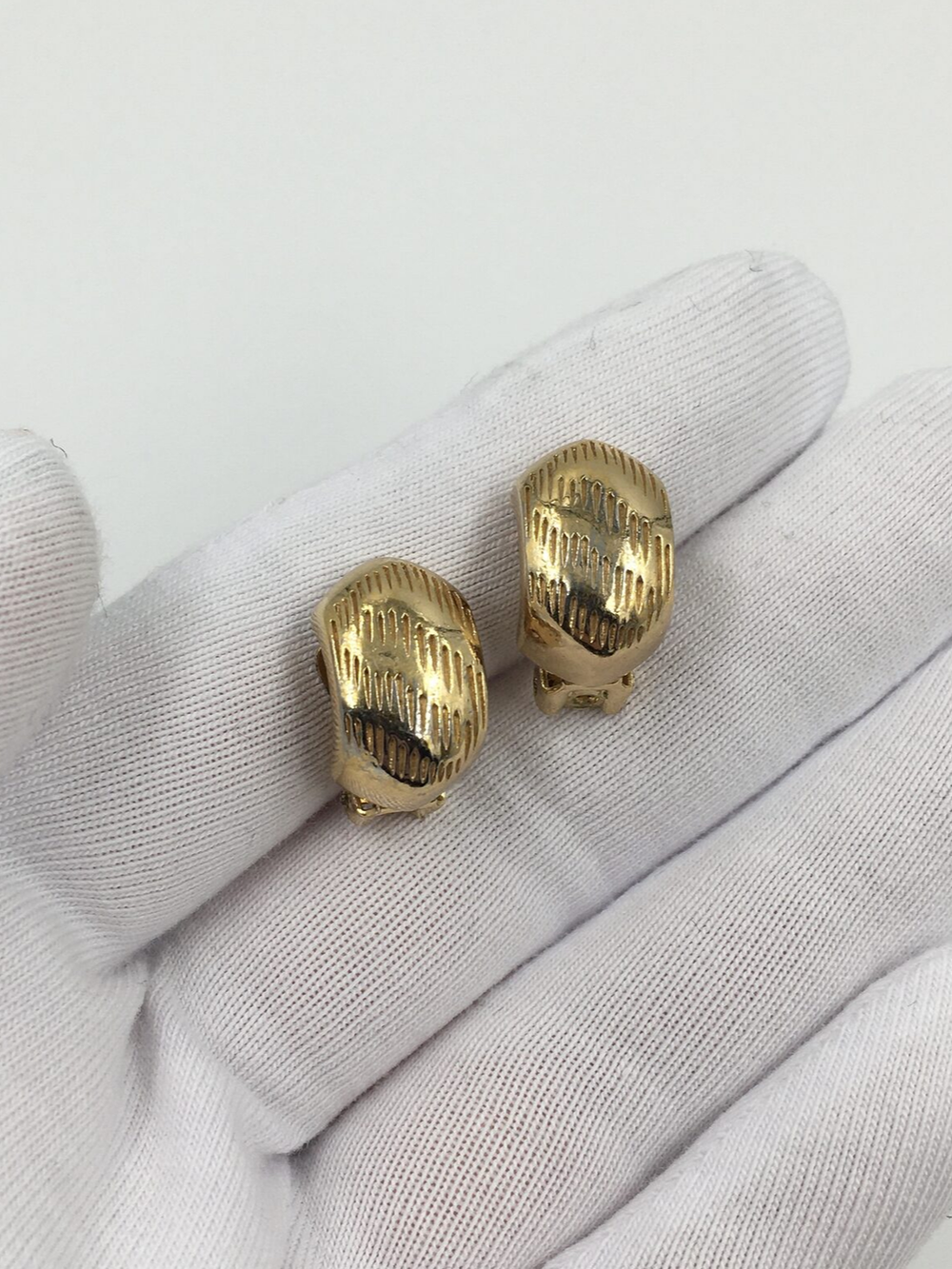 Клипсы Christian Dior