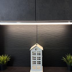 ULI-L02-14W-4200K-SL Линейный светильник LED аналог Т5. 1100Lm. 4200К. выключатель на корпусе. Цвет корпуса серебристый