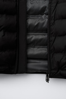 ZARA УЛЬТРАЛЕГКАЯ НЕПРОМОКАЕМАЯ КУРТКА, ЧЕРНЫЙ