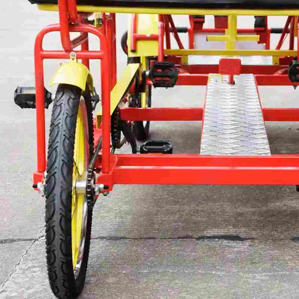 Семейный велосипед, шестиместный, красный