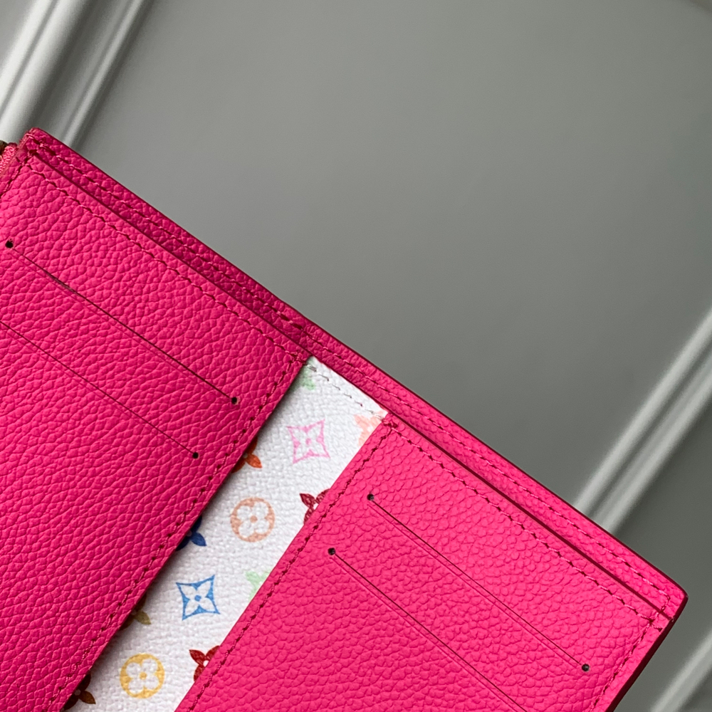 Louis Vuitton Lisa Wallet