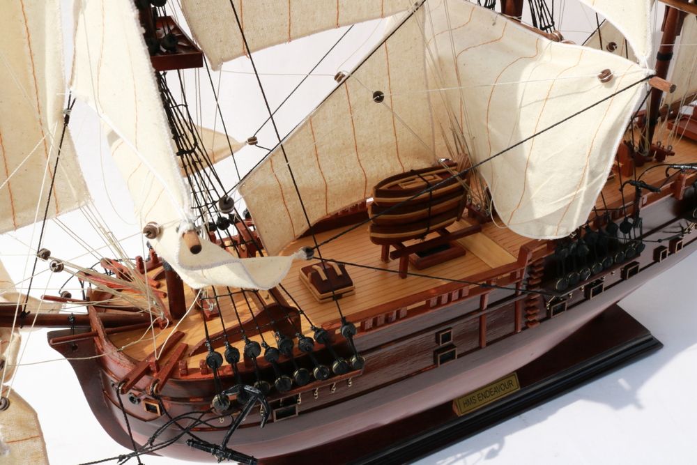 Van Der Heijden Модель парусника "HM Bark Endeavour", Англия