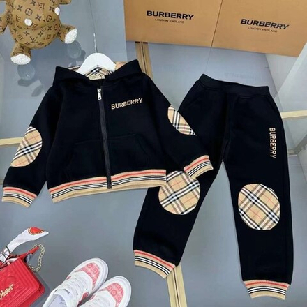 Детский костюм Burberry