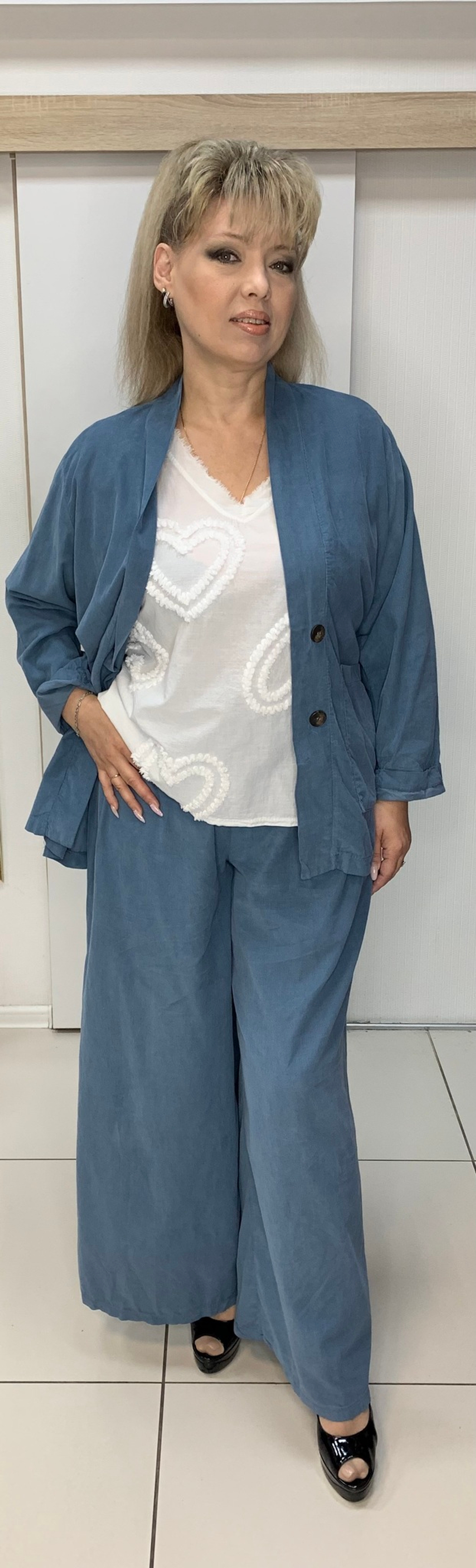 Итальянский  брючный костюм из микро вельвета