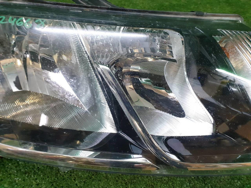 Битая Фара правая Lada Largus 1 (2021-н.в.) галоген