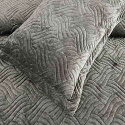 Покрывало 160x220 Sofi De MarkO Деварта серое