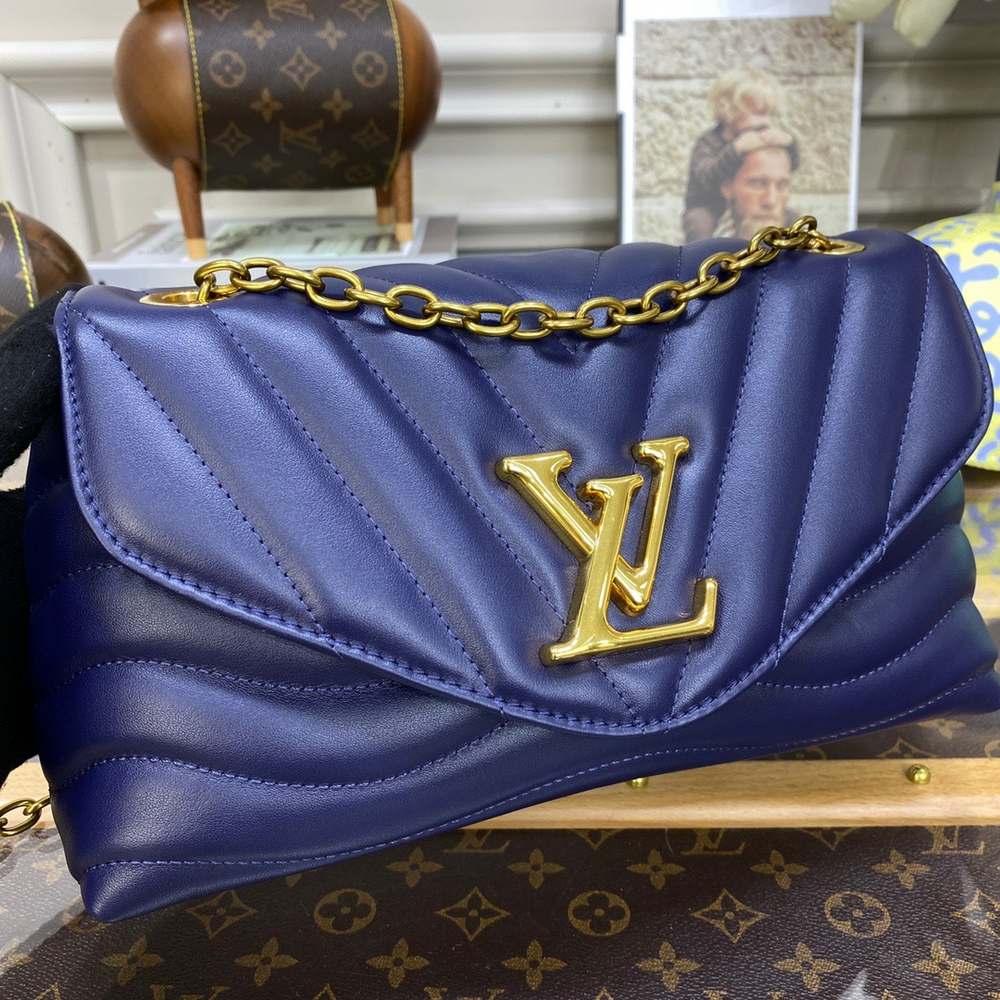 Louis Vuitton New Wave Chain Bag