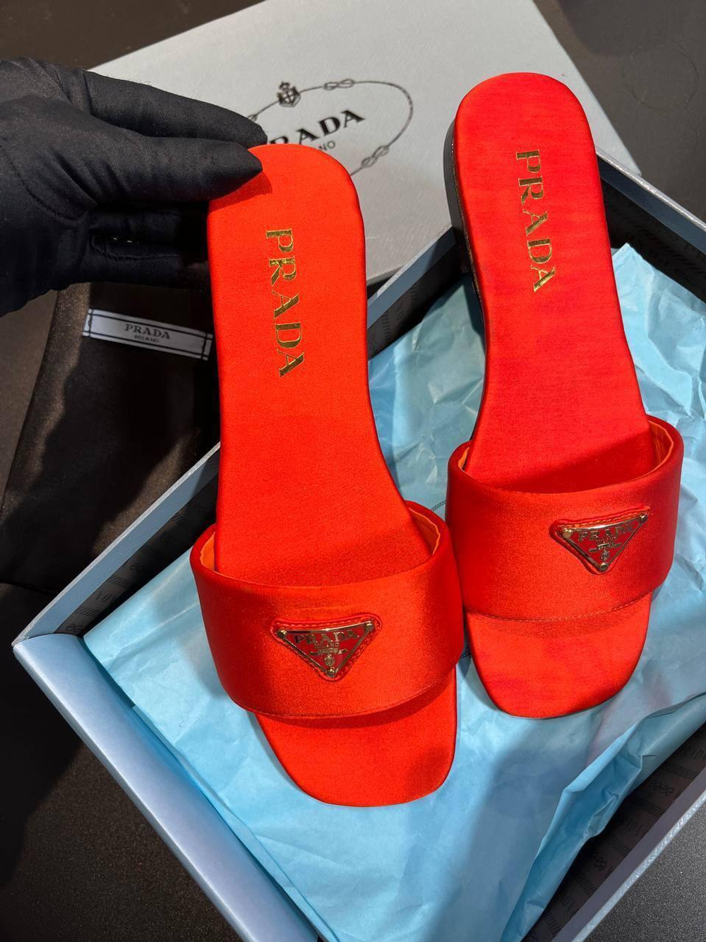 Шлепанцы Prada