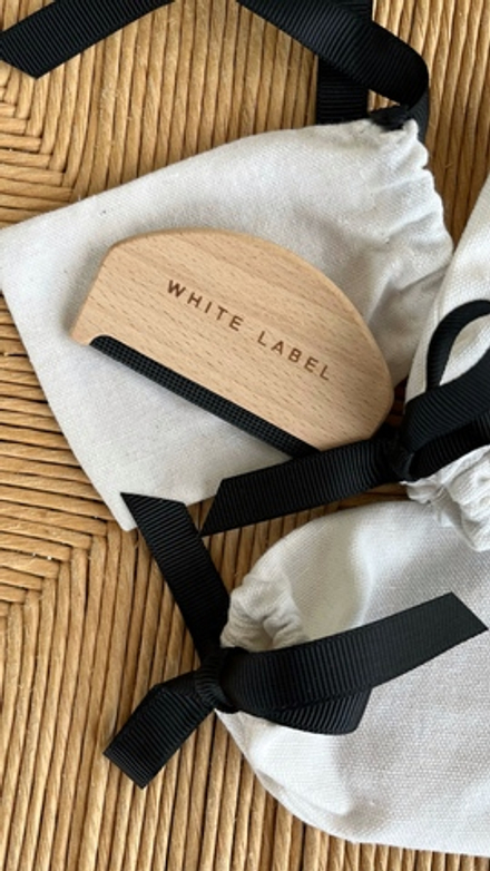 Расчёска для удаления катышек