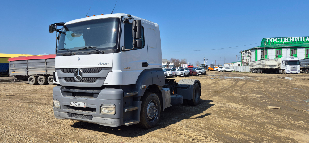 Mercedes-Benz AXOR 4x2 Седельный тягач 1840 LS (Дизельный, 12,0 л, 401 л.с., МТ)