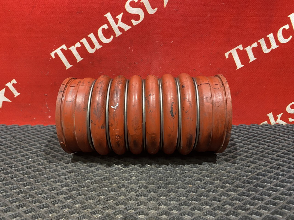 Патрубок интеркулера