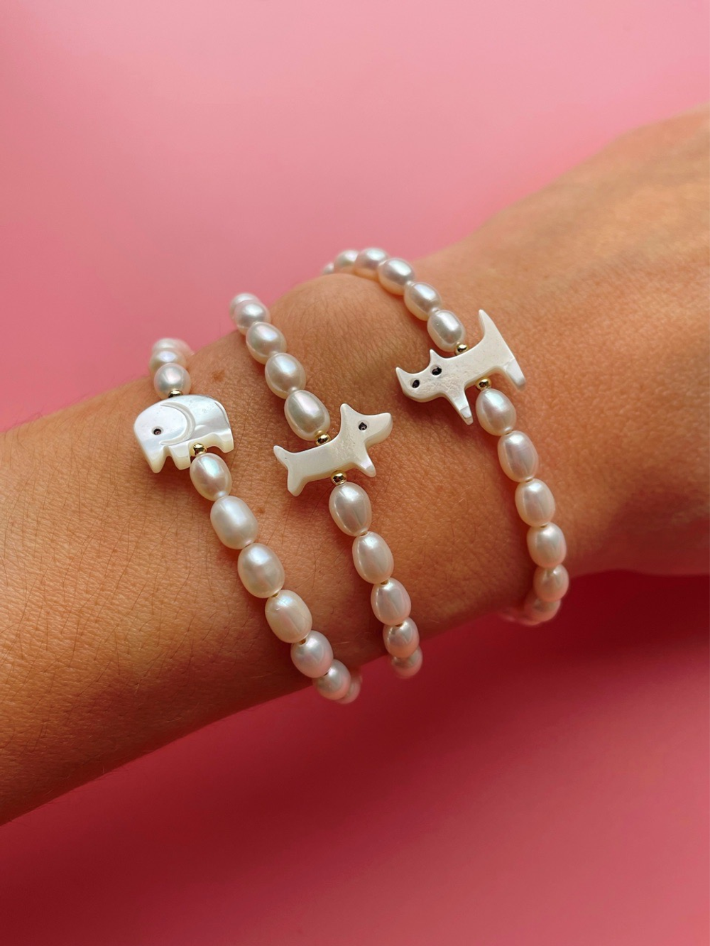 Браслет Котик из перламутра на жемчуге