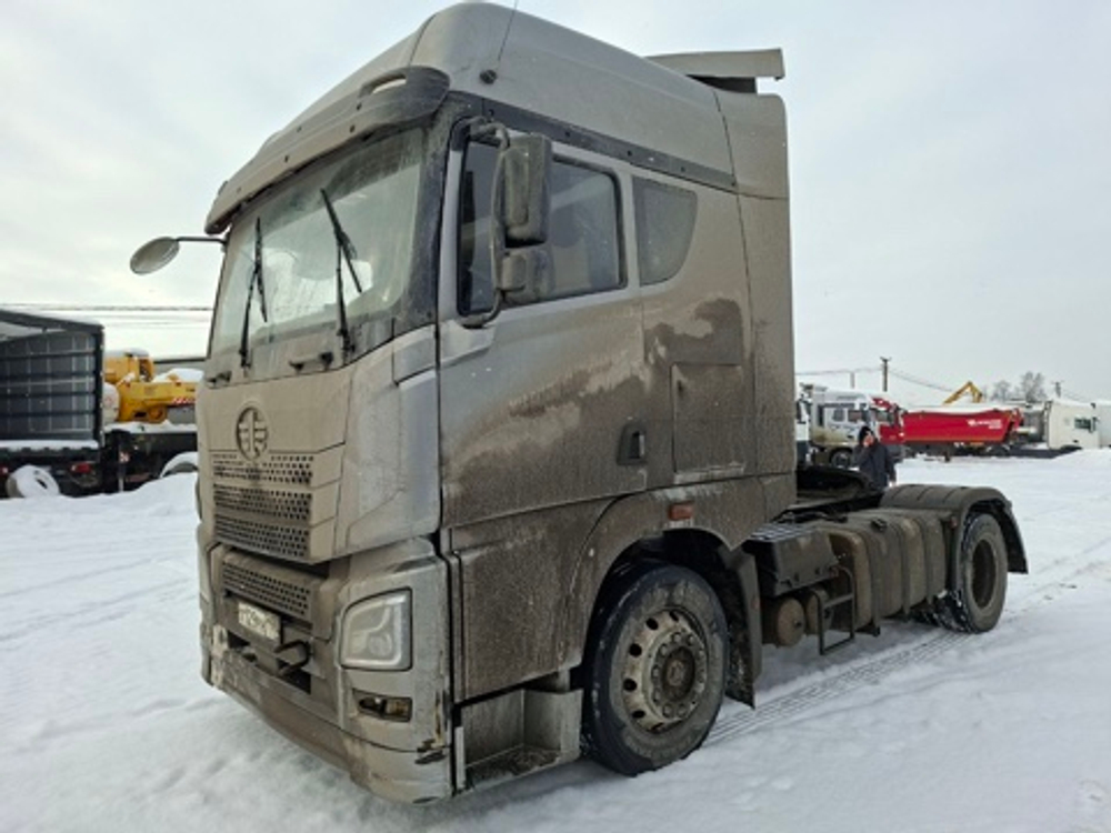 FAW JH6 4x2 Седельный тягач CA4180P25K15E5A80 (Дизельный, 11,6 л, 453 л.с., АТ)