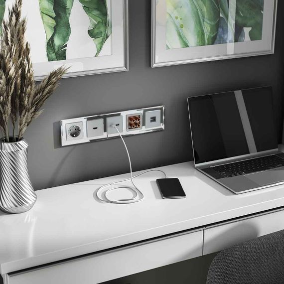 Рамка на 5 постов зеркальная Werkel W0051220 4690389158896