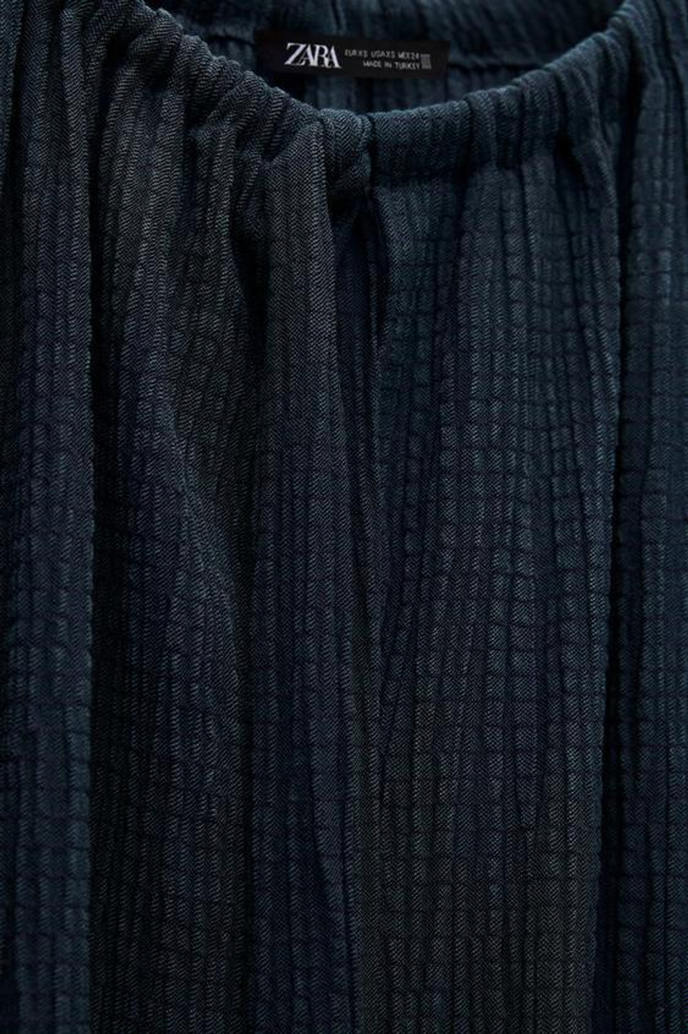 ZARA ТОП ИЗ РЕЛЬЕФНОЙ ТКАНИ С ЗАВЯЗКАМИ, ЗЕЛЕНОВАТО-СИНИЙ