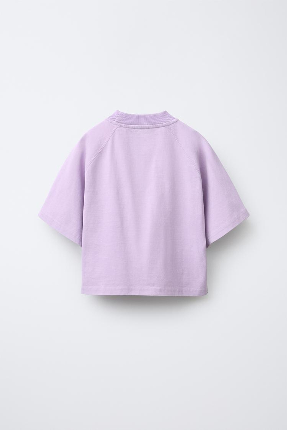 ZARA КОМПЛЕКТ ИЗ ФУТБОЛКИ И ШОРТОВ, ЦВЕТ МАЛЬВЫ