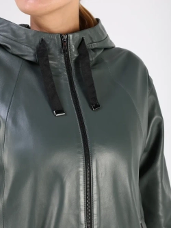 Кожаная куртка демисезонная с капюшоном