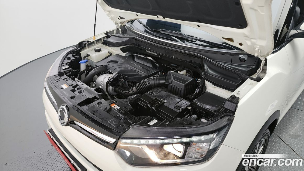 KG Mobility (Ssangyong) Very New Tivoli Дизель 1.6 2WD (04.2020)