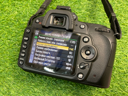 Nikon D90 kit 18-55mm 3.5-5.6G VR 1.700 кадров