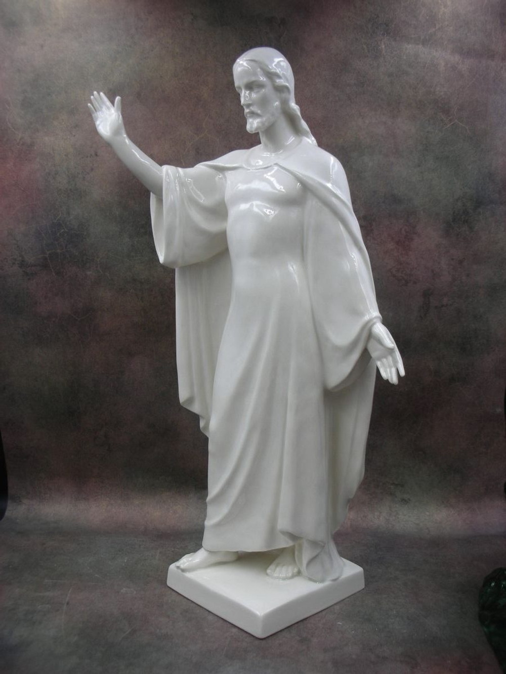 Статуэтка. Фарфор. Иисус. Goеbel. Германия