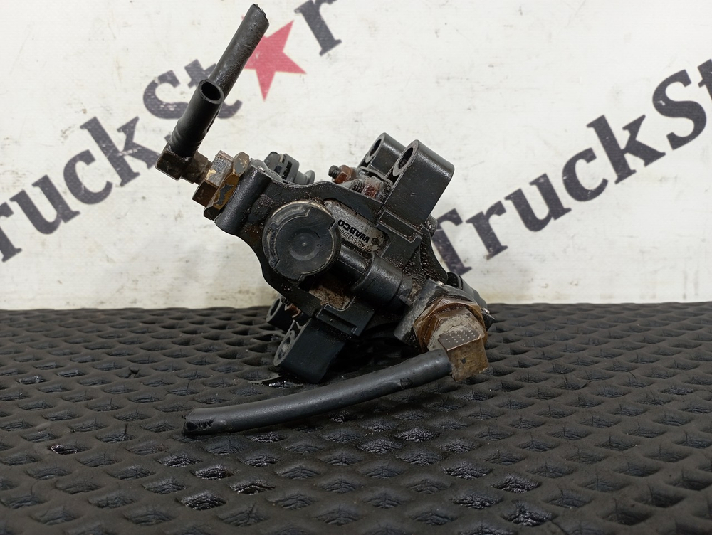 Клапан пневматический