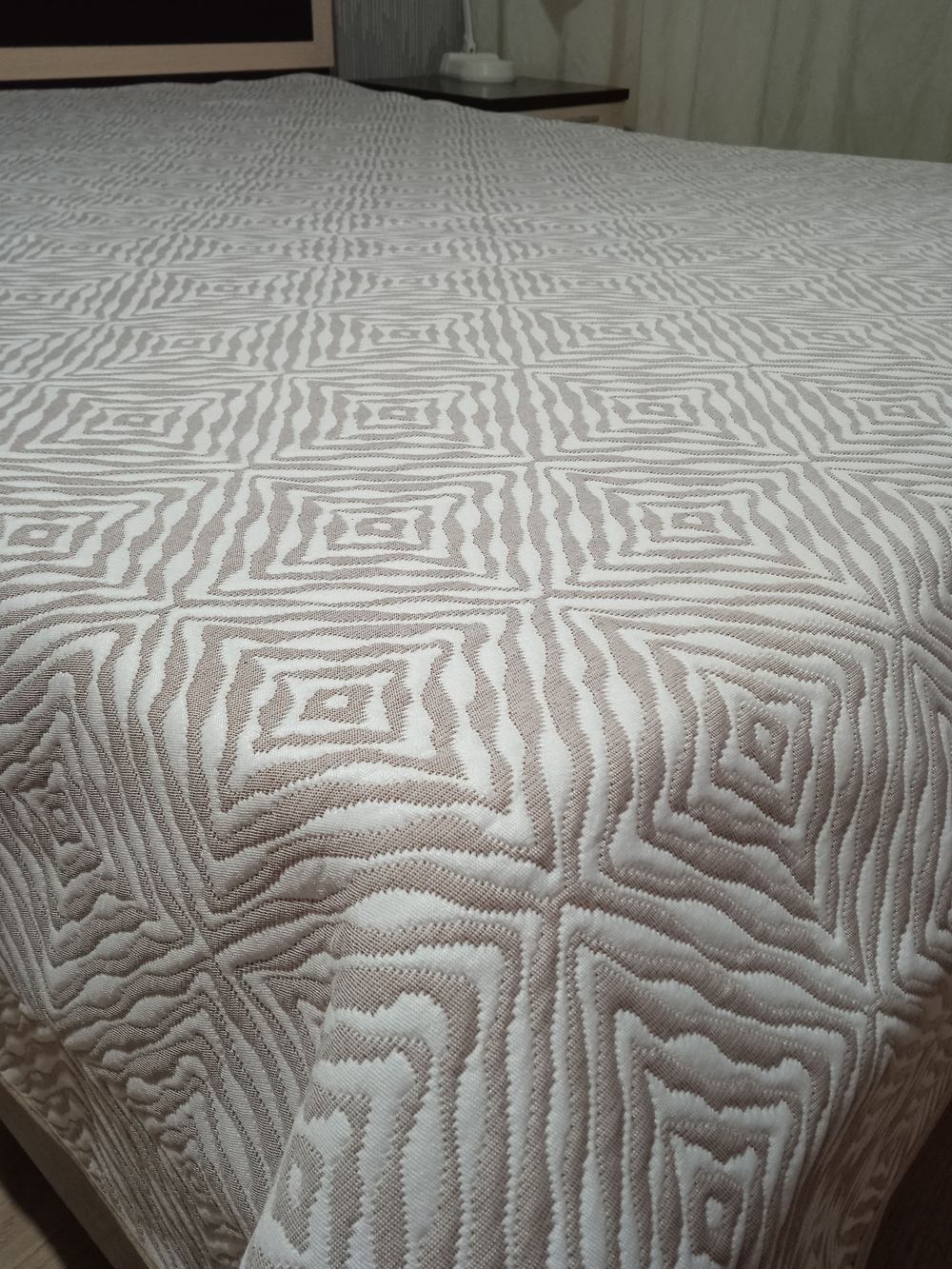 Покрывало жаккардовое двухстороннее Нежность 487-16 беж,белый 2.0 (180х200)