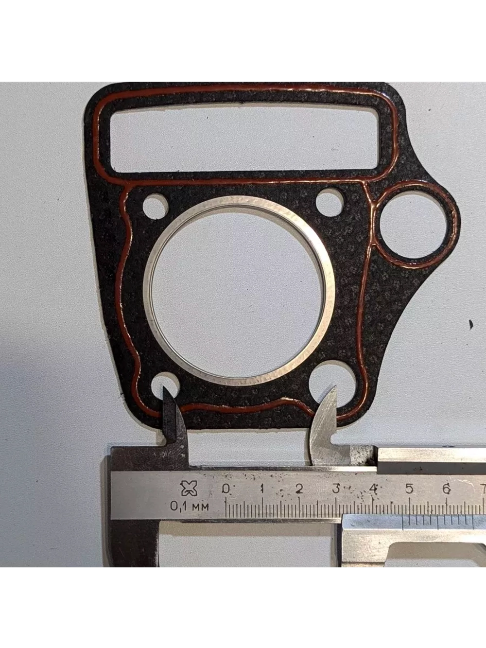 - Комплект прокладок для мотоцикла с двигателем 147FMH