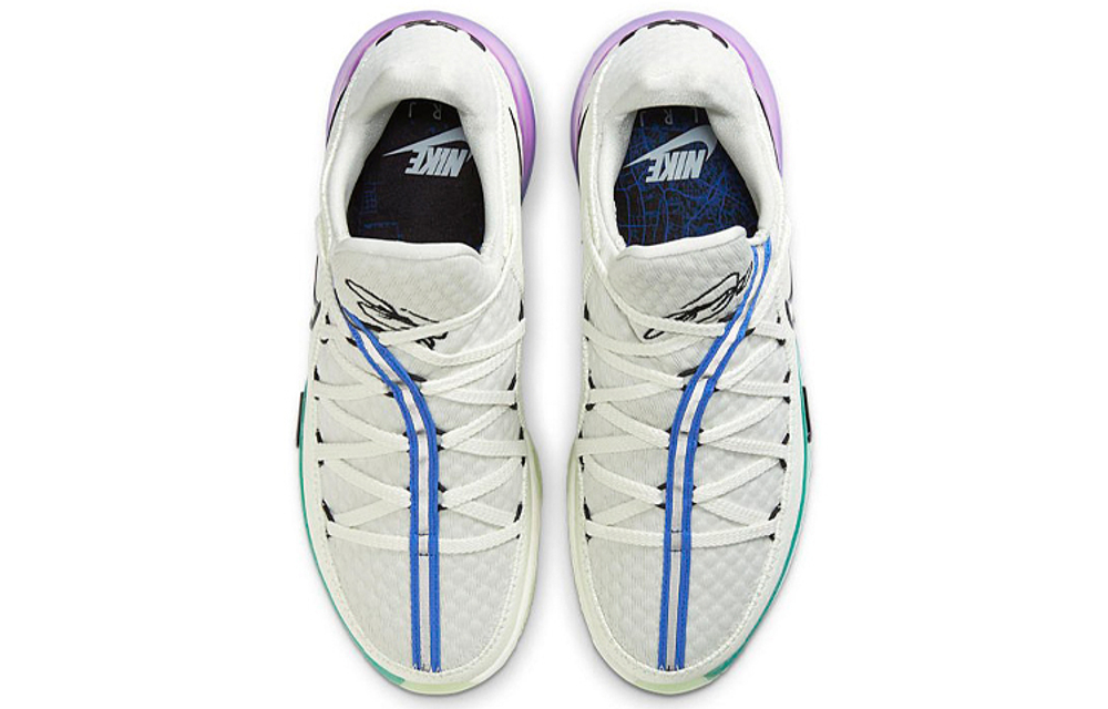 Кроссовки Nike Lebron 17