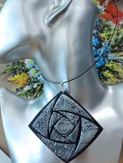 Авторское колье-чокер из полимерной глины ручной работы