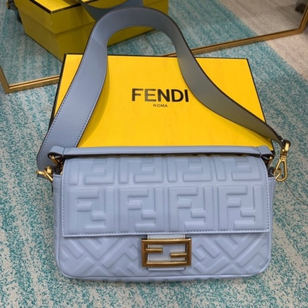 Fendi Baguette 27 cm
