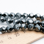 Гематит Крупная огранка бусины (имитация), цвет черный, размер около 7,8 мм, цена за 12 шт (1/4 нити)