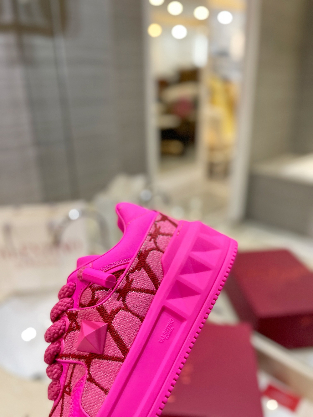 Valentino Sneaker