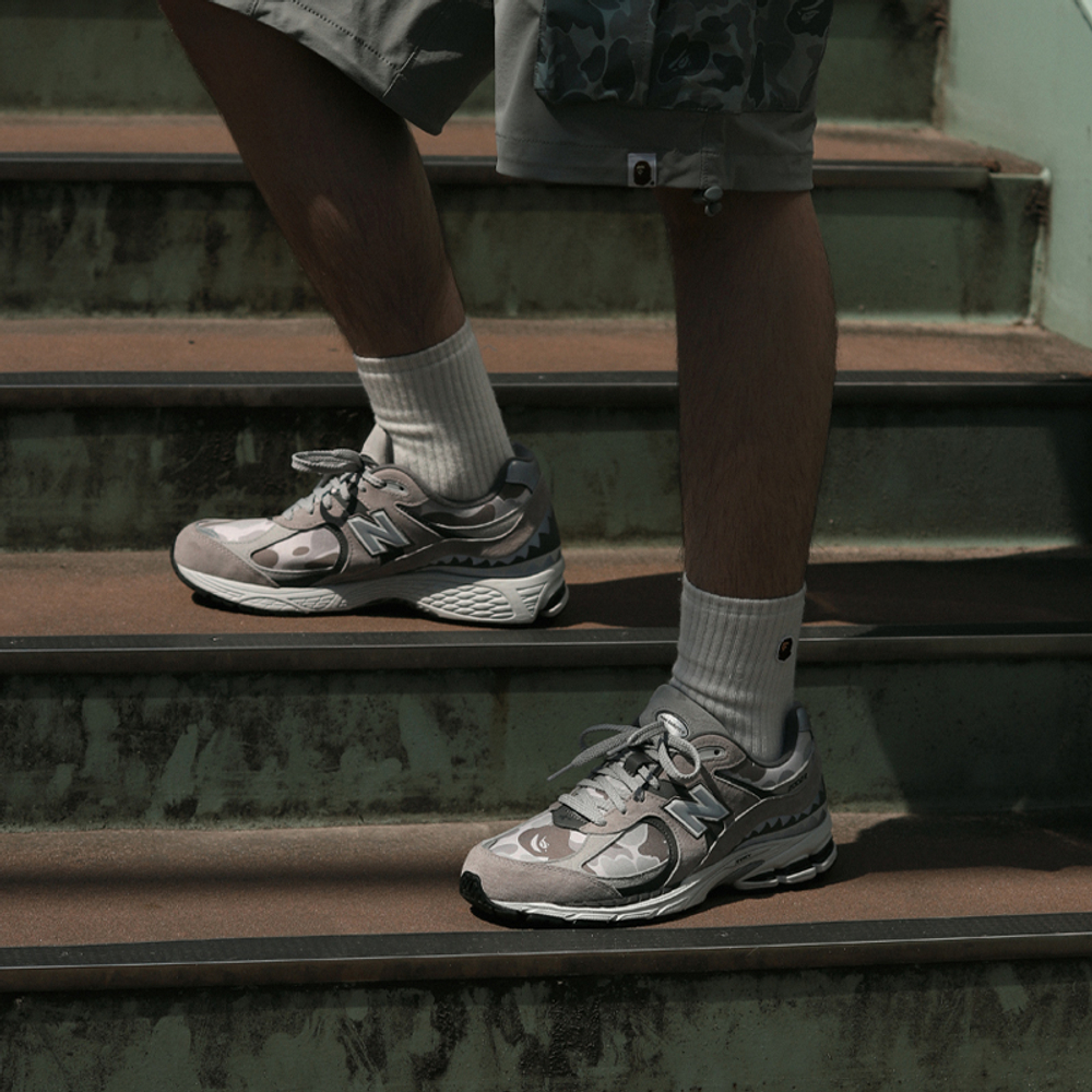 Кроссовки A Bathing Ape X New Balance Nb 2002R