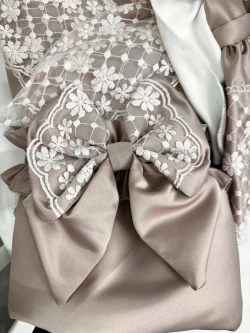 Конверт на выписку новорожденного весна