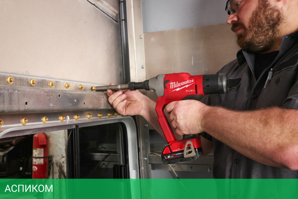 Аккумуляторный заклепочник Milwaukee M18 ONEFLT-0X (4933478637)