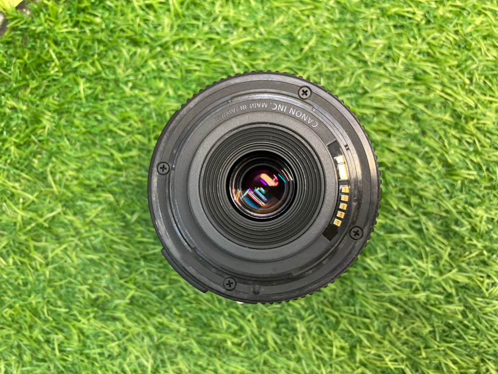 Canon 600D kit 18-55mm 3.5-5.6 II 23.000 кадров