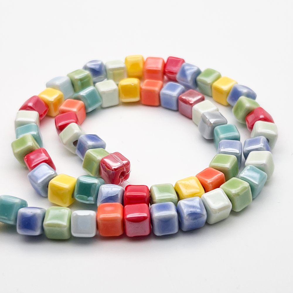 Бусина Куб, керамика, цвет микс, размер около 6,4*6,6 мм, цена за набор 60 шт