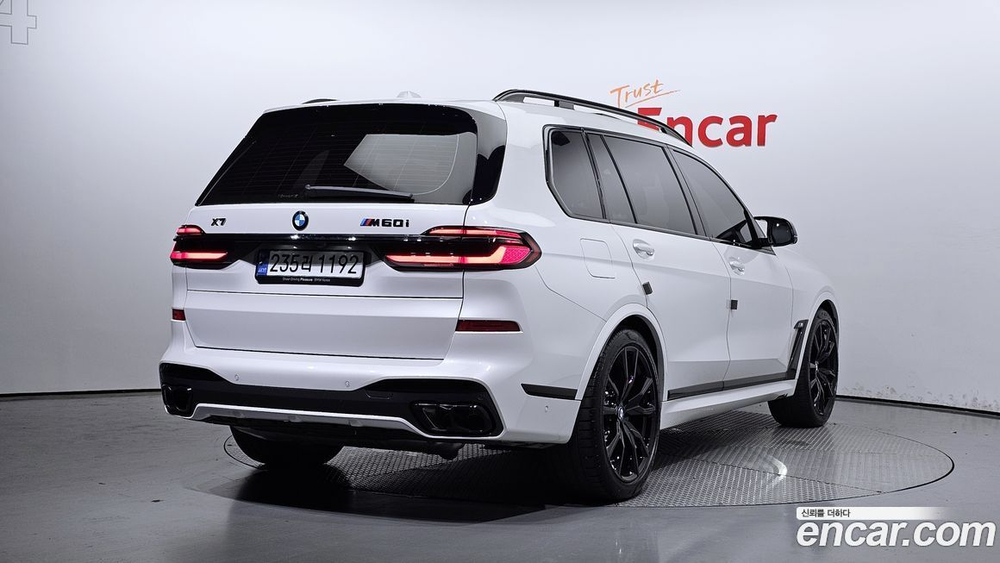 BMW X7 (G07) M60i xDrive M Sports 6-и местный (01.2024)