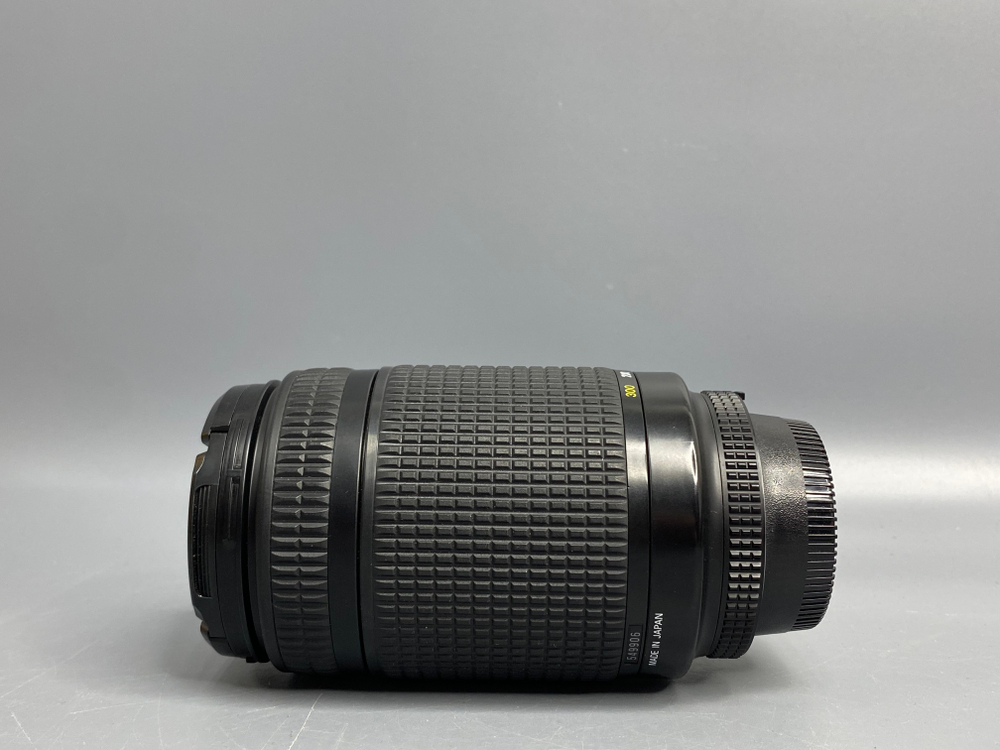 Nikon AF Zoom-Nikkor 70-300mm f/4-5.6D ED