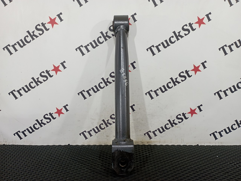 Стойка заднего стабилизатора 2018г