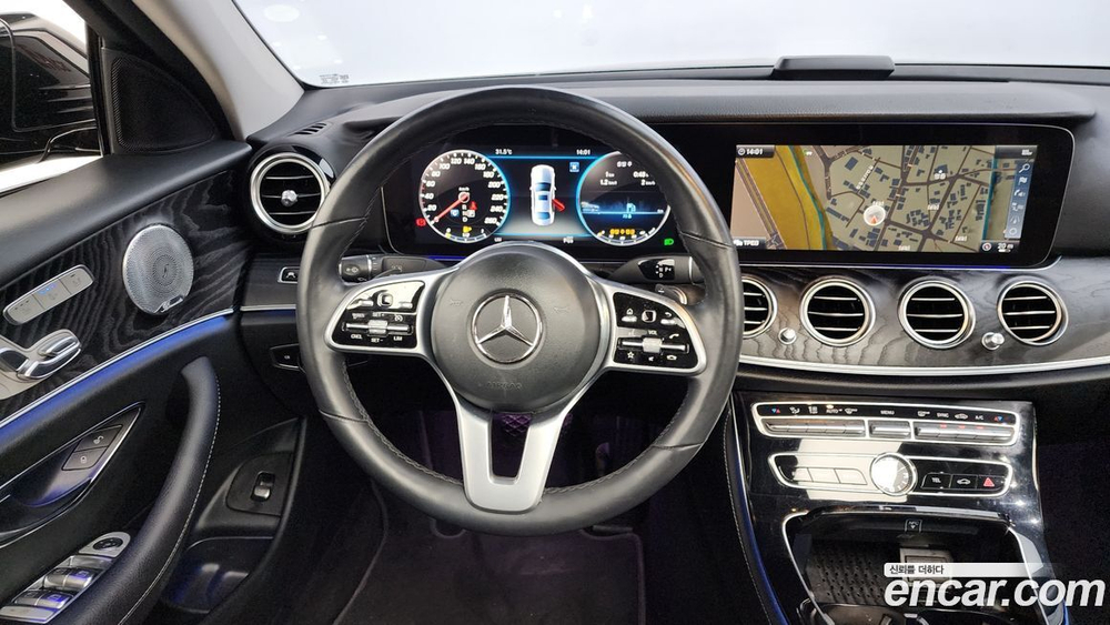 Mercedes-Benz E-Class W213 E300 4MATIC Avangarde (08.2019)