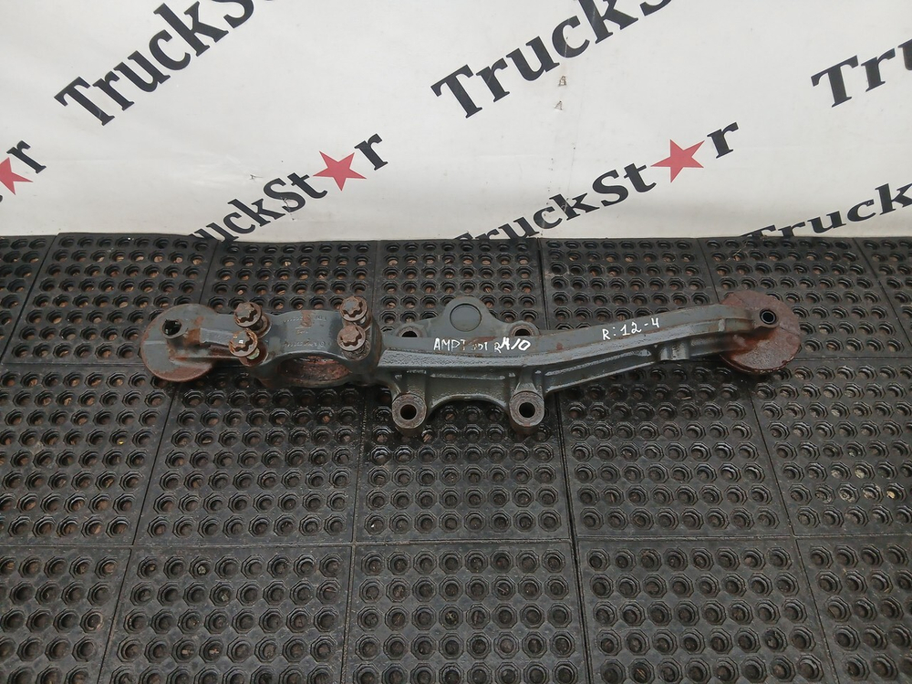 Кронштейн пневморессоры правый 2019г.