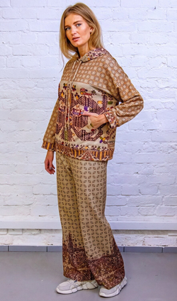 Комплект (худи и брюки) "Оберег", по мотивам старинной русской обережной вышивки